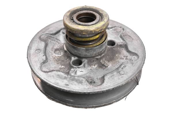 Kawasaki - 04 Kawasaki Prairie 700 4x4 Secondary Driven Clutch KVF700