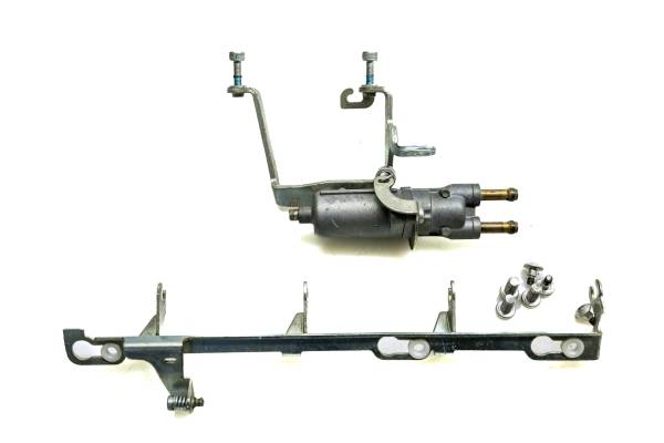 Yamaha - 06 Yamaha YZF R6S Throttle Position Idle Valve