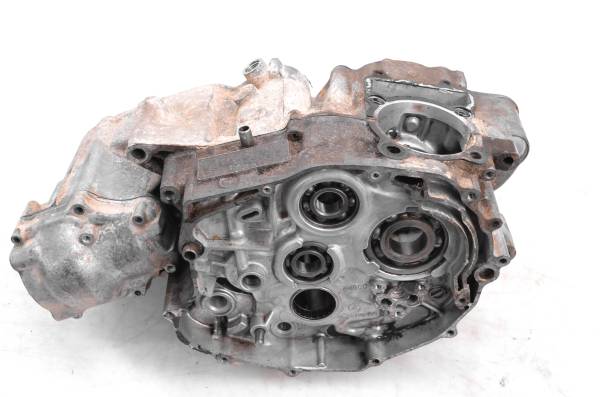 Yamaha - 86 Yamaha Moto-4 225 2x4 Crankcase Center Crank Case YFM225S