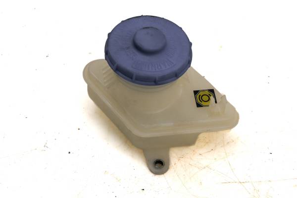 Kubota - 10 Kubota RTV1100CR9 Brake Fluid Reservoir
