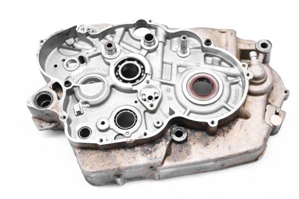 Polaris - 08 Polaris Outlaw 525 IRS Right Crankcase Center Half Crank Case