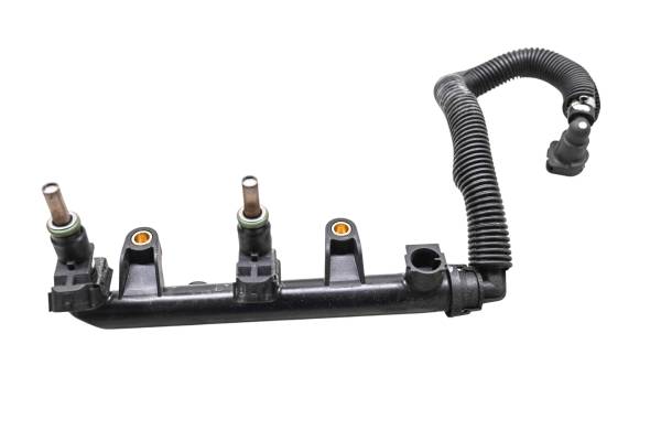 Ski-Doo - 13 Ski-Doo GT Sport 600 Ace Fuel Rail & Injector 137"