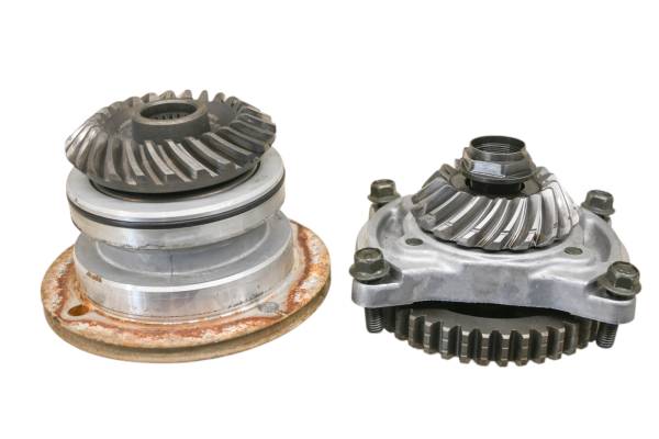 Yamaha - 06 Yamaha Grizzly 660 4x4 Transmission Bevel Gears Output Shaft YFM660F