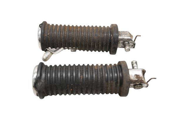 Kawasaki - 04 Kawasaki Vulcan 500 LTD Foot Pegs EN500