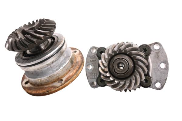 Yamaha - 98 Yamaha Grizzly 600 4x4 Transmission Bevel Gears Output Shaft YFM600F