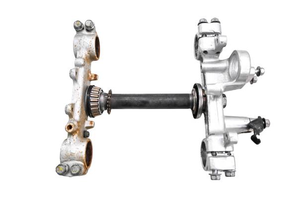 Yamaha - 03 Yamaha TTR225 Triple Tree Handlebar Clamps