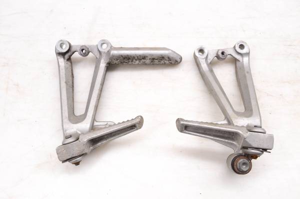 Honda - 99 Honda CBR600F4 Passenger Foot Pegs Left & Right