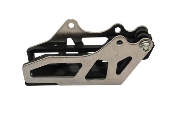 Yamaha - 25 Yamaha YZ450F Swingarm Chain Guard Slide