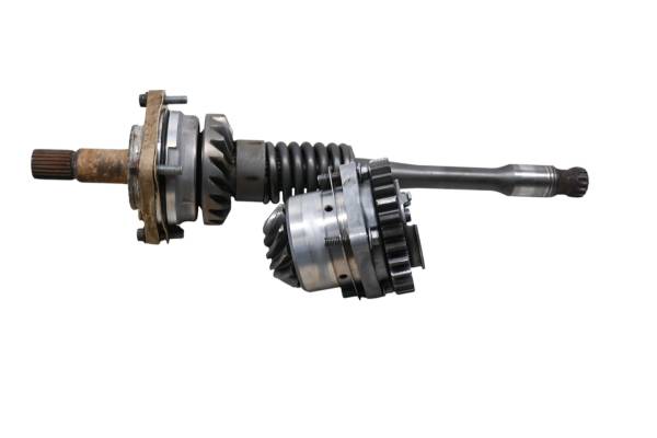 Kawasaki - 02 Kawasaki Prairie 650 4x4 Transmission Bevel Gears Output Shaft KVF650