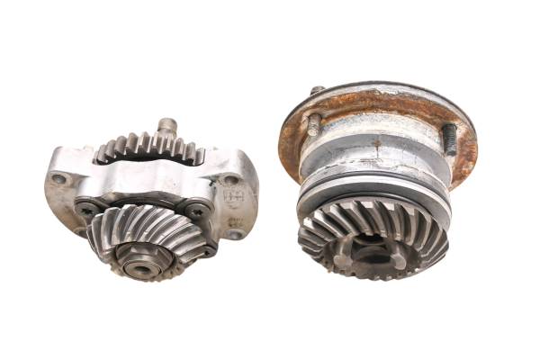 Yamaha - 99 Yamaha Grizzly 600 4x4 Transmission Bevel Gears Output Shaft YFM600F