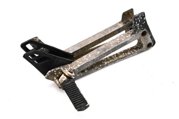 Kawasaki - 84 Kawasaki KL600A Passenger Foot Pegs Left & Right