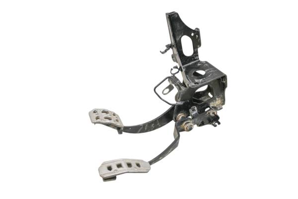 Yamaha - 20 Yamaha YXZ1000R SS Gas Brake Pedal Assembly
