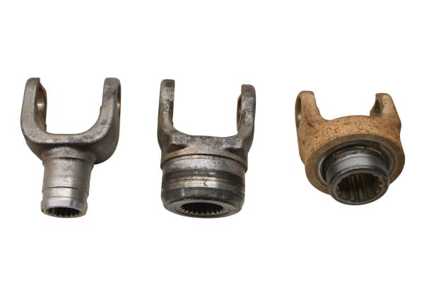 Yamaha - 19 Yamaha YXZ1000R SS Drive Shaft Yokes