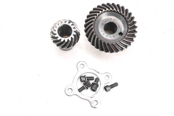 Polaris - 98 Polaris Sportsman 500 4x4 Transmission Bevel Gears Output Shaft