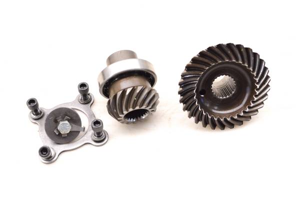 Polaris - 99 Polaris Sportsman 335 4x4 Transmission Bevel Gears Output