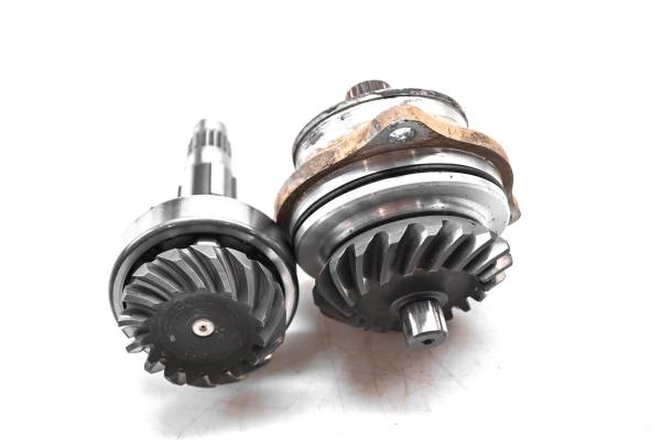 Honda - 84 Honda Fourtrax 200 2x4 Transmission Bevel Gears Output Shaft TRX200