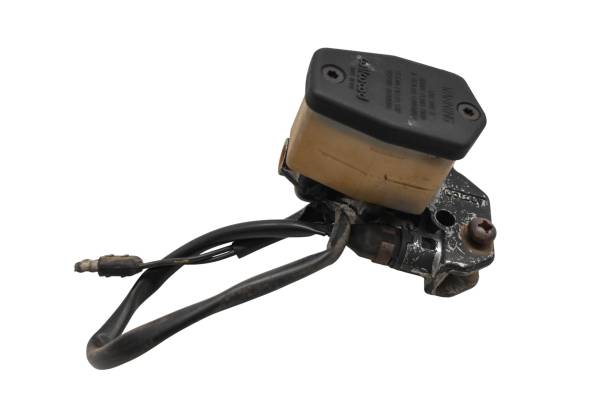 Arctic Cat - 00 Arctic Cat 300 4x4 Front Brake Master Cylinder