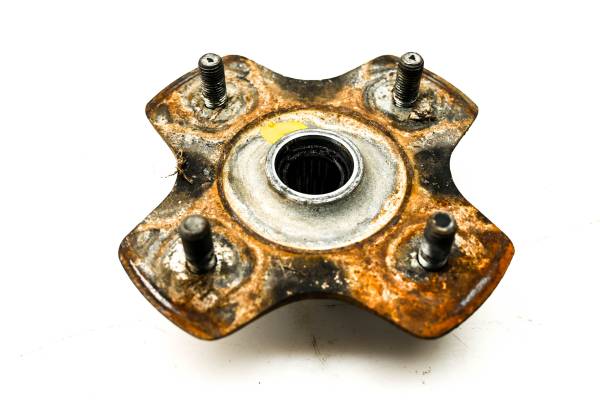 Honda - 96 Honda Foreman 400 4X4 Right Rear Wheel Hub