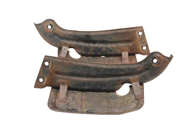 Honda - 85 Honda Fourtrax 125 2x4 Inner Front Fenders TRX125