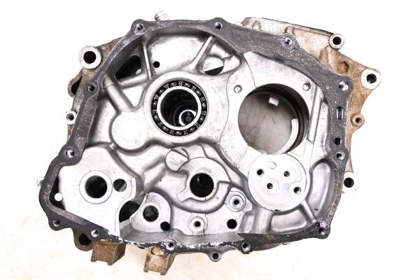 Honda - 84 Honda Fourtrax 200 2x4 Crankcase Center Crank Case TRX200