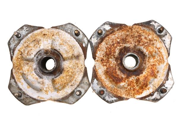 Honda - 84 Honda Fourtrax 200 2x4 Rear Wheel Hubs Left & Right TRX200