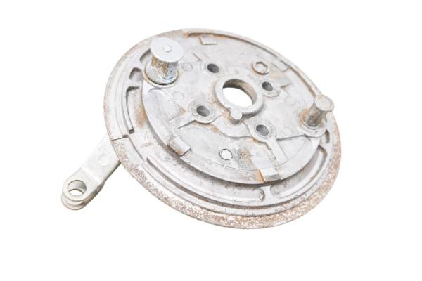 Kawasaki - 03 Kawasaki Bayou 250 2x4 Front Left Brake Drum Plate KLF250