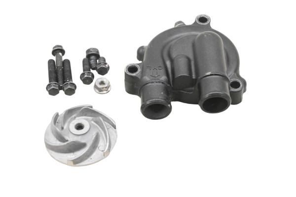 Kawasaki - 23 Kawasaki KLR650 Adventure Water Pump Cover & Impeller KL650LPFAN