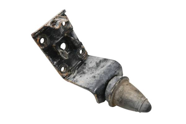 Kawasaki - 17 Kawasaki Mule 4010 Trans 4x4 Leaf Spring Bracket KAF620RHF