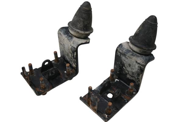 Kawasaki - 19 Kawasaki Mule 4010 4x4 Leaf Spring Brackets & Dampers KAF620MKF