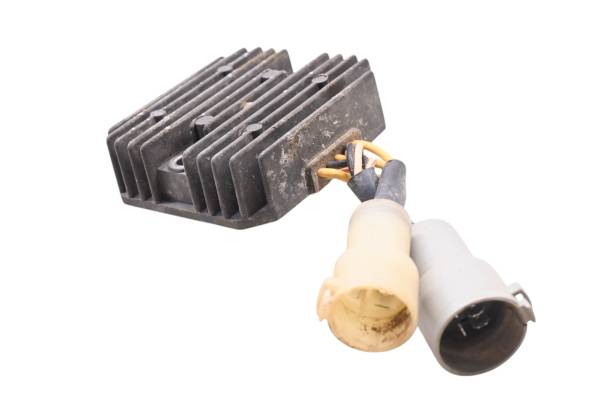 Kawasaki - 02 Kawasaki Prairie 650 4x4 Regulator Rectifier KVF650A