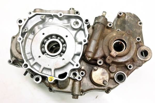 Kawasaki - 03 Kawasaki KLX400R Crankcase Center Crank Case DRZ400