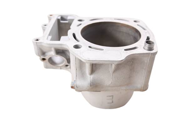 Kawasaki - 11 Kawasaki Brute Force 750 4x4i Rear Cylinder KVF750 For Parts