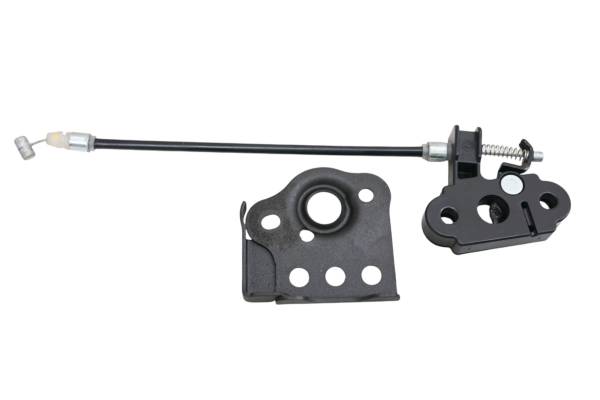 Kawasaki - 23 Kawasaki Z400 Rear Seat Latch & Striker ER400DFPNN