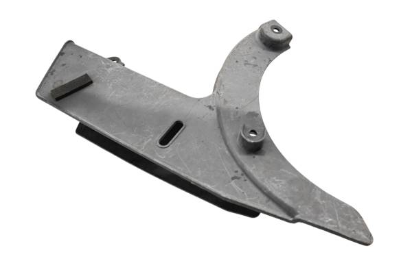 Kawasaki - 08 Kawasaki Vulcan 900 Classic Swingarm Chain Guard VN900