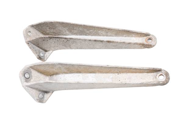 Kawasaki - 02 Kawasaki Prairie 650 4x4 Rear Fender Support Bracket Mounts KVF650A