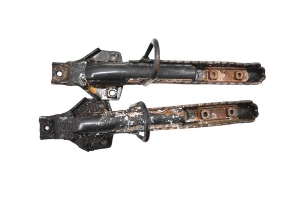 Kawasaki - 01 Kawasaki Bayou 220 2x4 Foot Pegs Left & Right KLF220