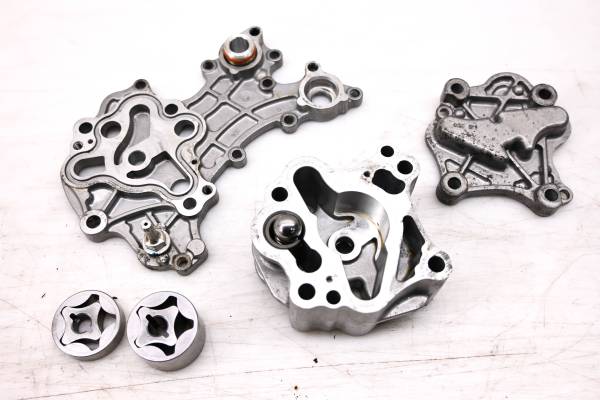 Yamaha - 06 Yamaha Waverunner FX1000 Oil Pump