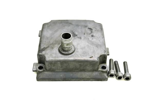 Yamaha - 06 Yamaha YZF R6S Crankcase Breather Vent Cover