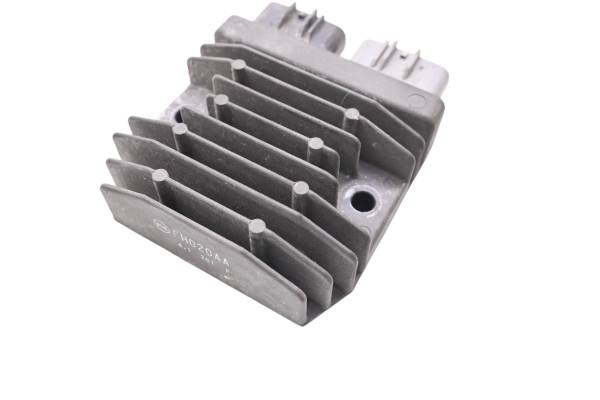 Yamaha - 14 Yamaha Bolt R-Spec Regulator Rectifier XVS950