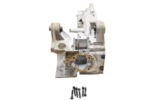 Polaris - 05 Polaris Predator 90 2x4 Crankcase Center Crank Case