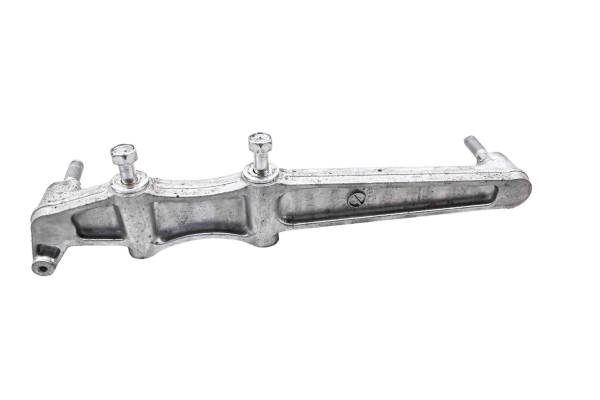 Yamaha - 13 Yamaha Waverunner VX Deluxe Oil Tank Support Bracket Mount VX1100