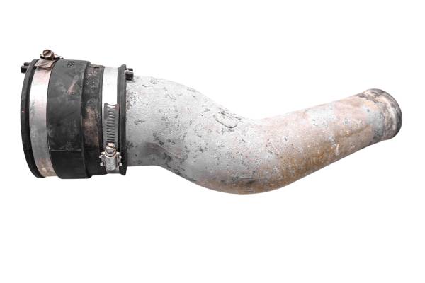 Yamaha - 13 Yamaha VX Deluxe Exhaust Pipe & Connecting Hose VX1100