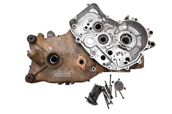 Suzuki - 98 Suzuki King Quad 300 4x4 Crankcase Center Crank Case LT4WDXW