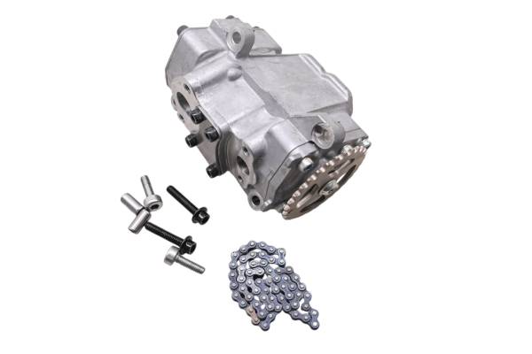 Yamaha - 20 Yamaha Waverunner VX Deluxe Oil Pump & Chain VX1050BV