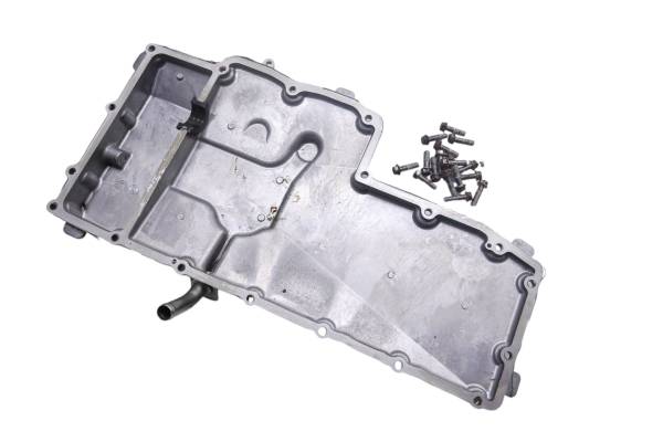 Yamaha - 20 Yamaha Waverunner VX Deluxe Oil Pan Engine Cover VX1050BV