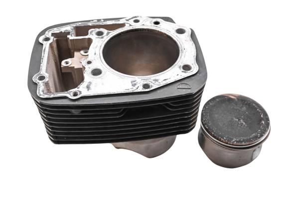 Suzuki - 03 Suzuki Intruder 1500 Front Cylinder & Piston