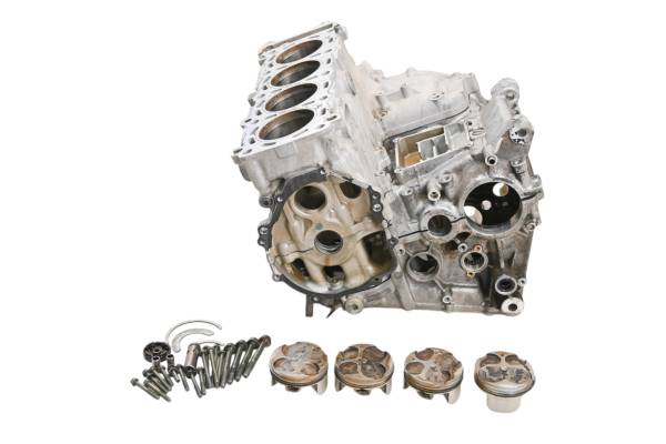 Suzuki - 05 Suzuki GSXR600 Crankcase Center Crank Case & Cylinders