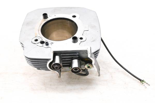Ducati - 14 Ducati Monster 796 ABS Vertical Cylinder