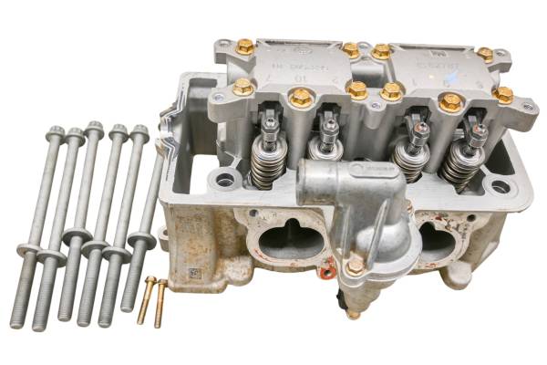 Polaris - 23 Polaris Sportsman 850 Ultimate Trail Cylinder Head