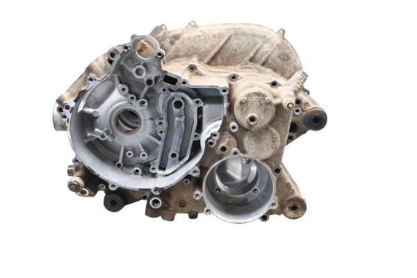 Kawasaki - 09 Kawasaki Prairie 360 4x4 Crankcase Center Crank Case KVF360